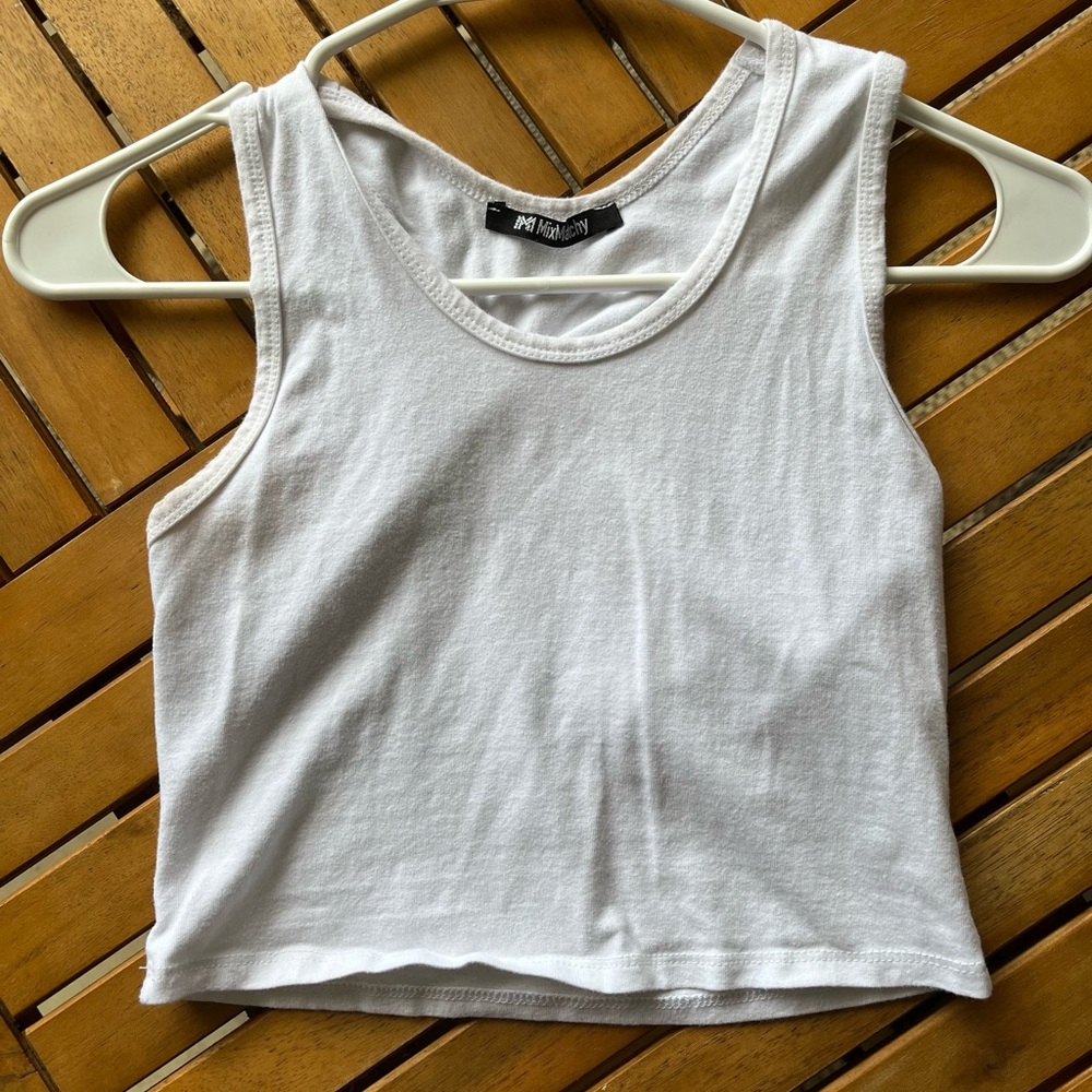 White cropped razor back top